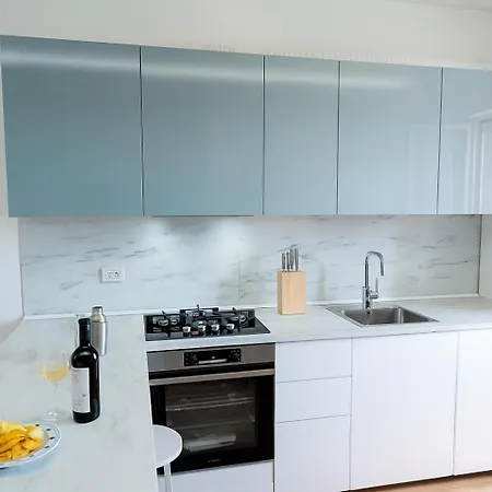 Offer Agosto - Sulla Parking - Ac & Wifi * 波尔图圣乔治