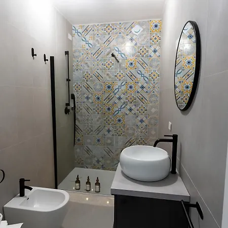 Offer Agosto - Sulla Parking - Ac & Wifi *