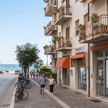 Διαμέρισμα Bilocale Fronte Mare Con Parcheggio & *